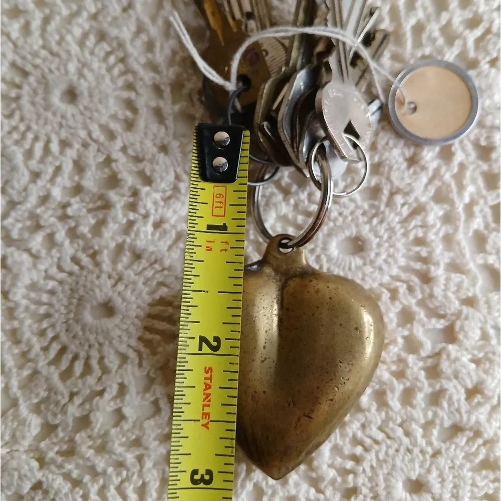 Vintage Brass Heart Shaped 2.5 inch Key‎ Chain with 13 Keys